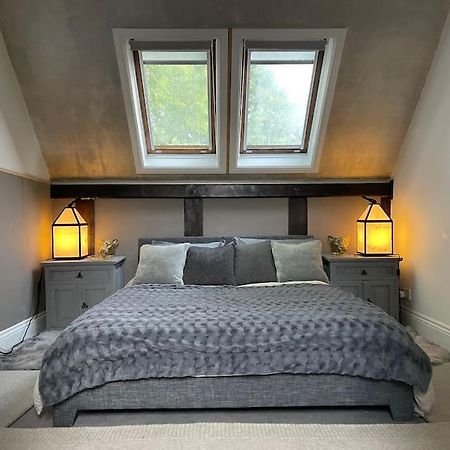 Stylish 2-Bed Cottage With Secure Parking Winforton Экстерьер фото