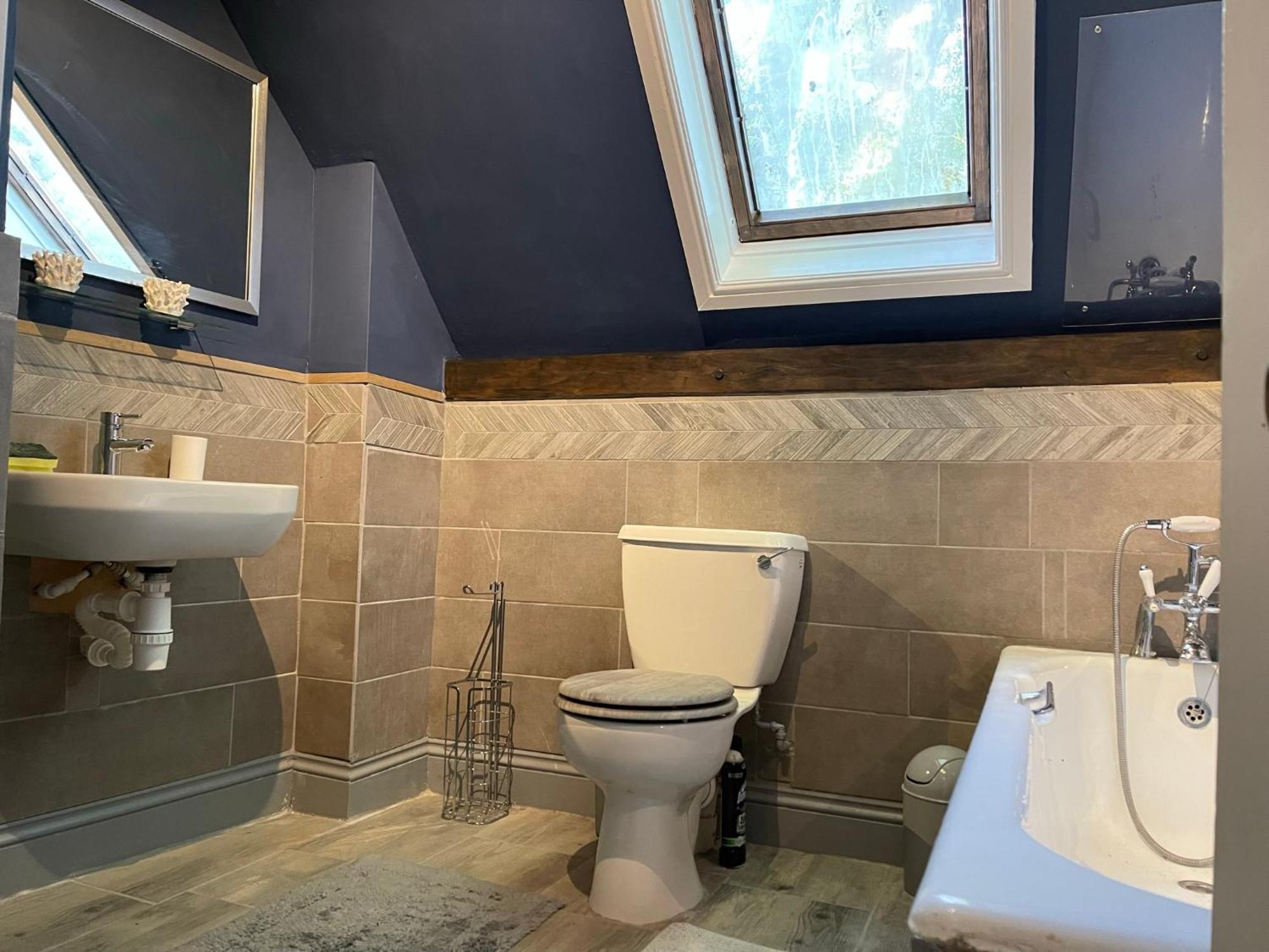 Stylish 2-Bed Cottage With Secure Parking Winforton Экстерьер фото